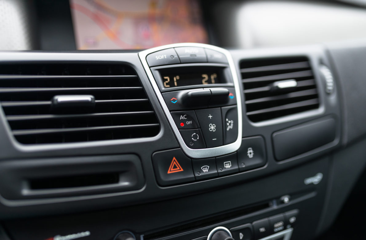 Quel produit pour réparer les fuites dans les systèmes de climatisation automobile ?