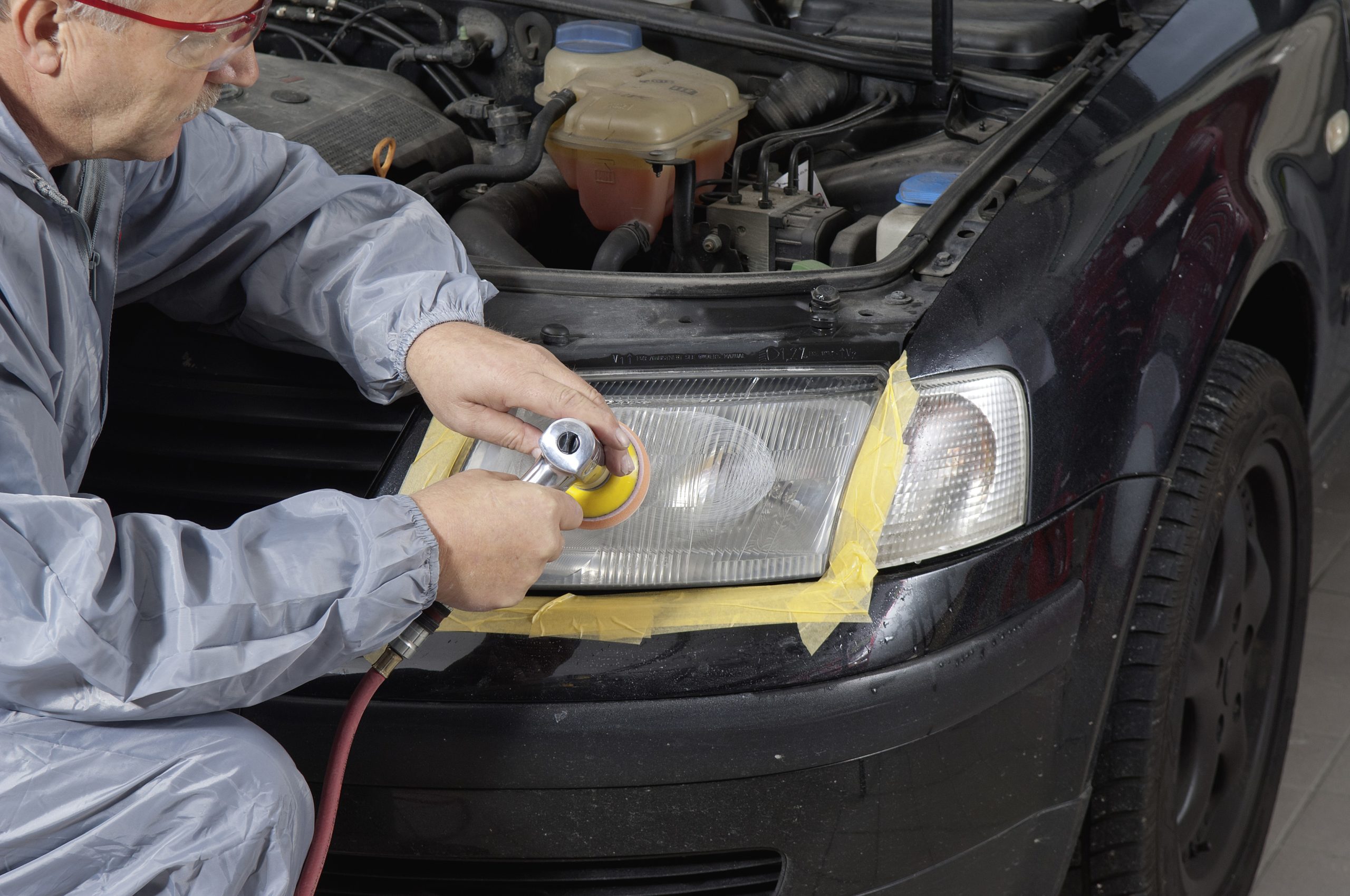 Comment rénover les phares de voiture ?